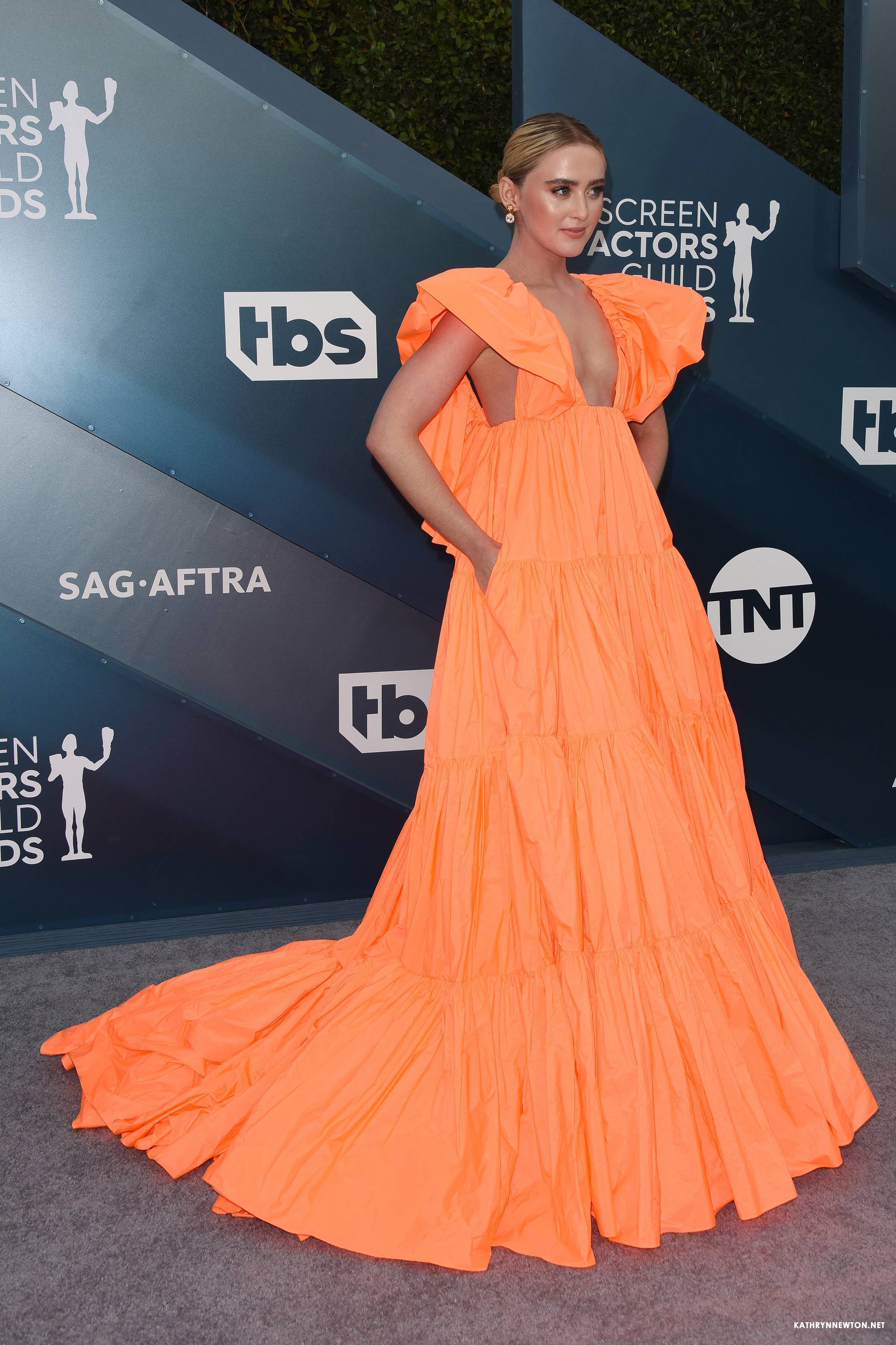 StarringKathrynNewton_SAGArrivals_0109.jpg
