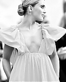 StarringKathrynNewton_SAGArrivals_0084.jpg