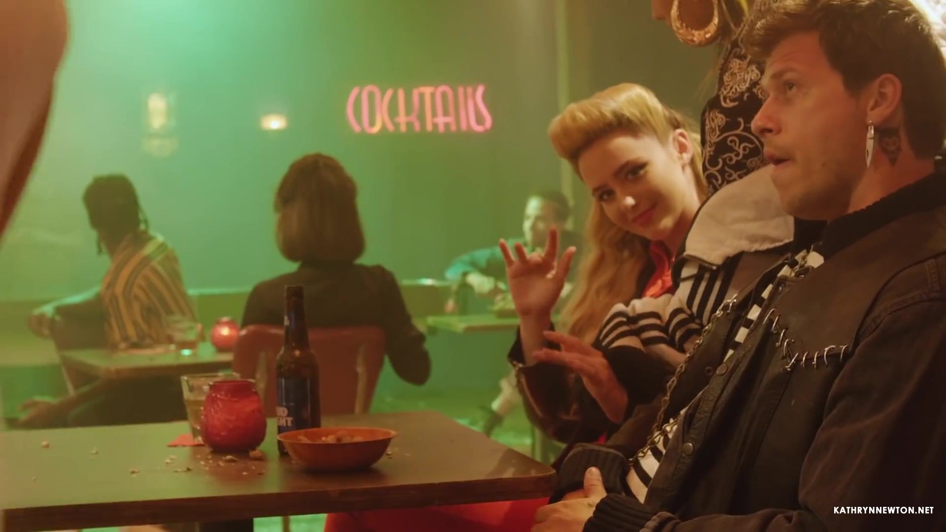 StarringKathrynNewton_PostMalone_0009.jpg StarringKathrynNewton_PostMalone_0009.jpg