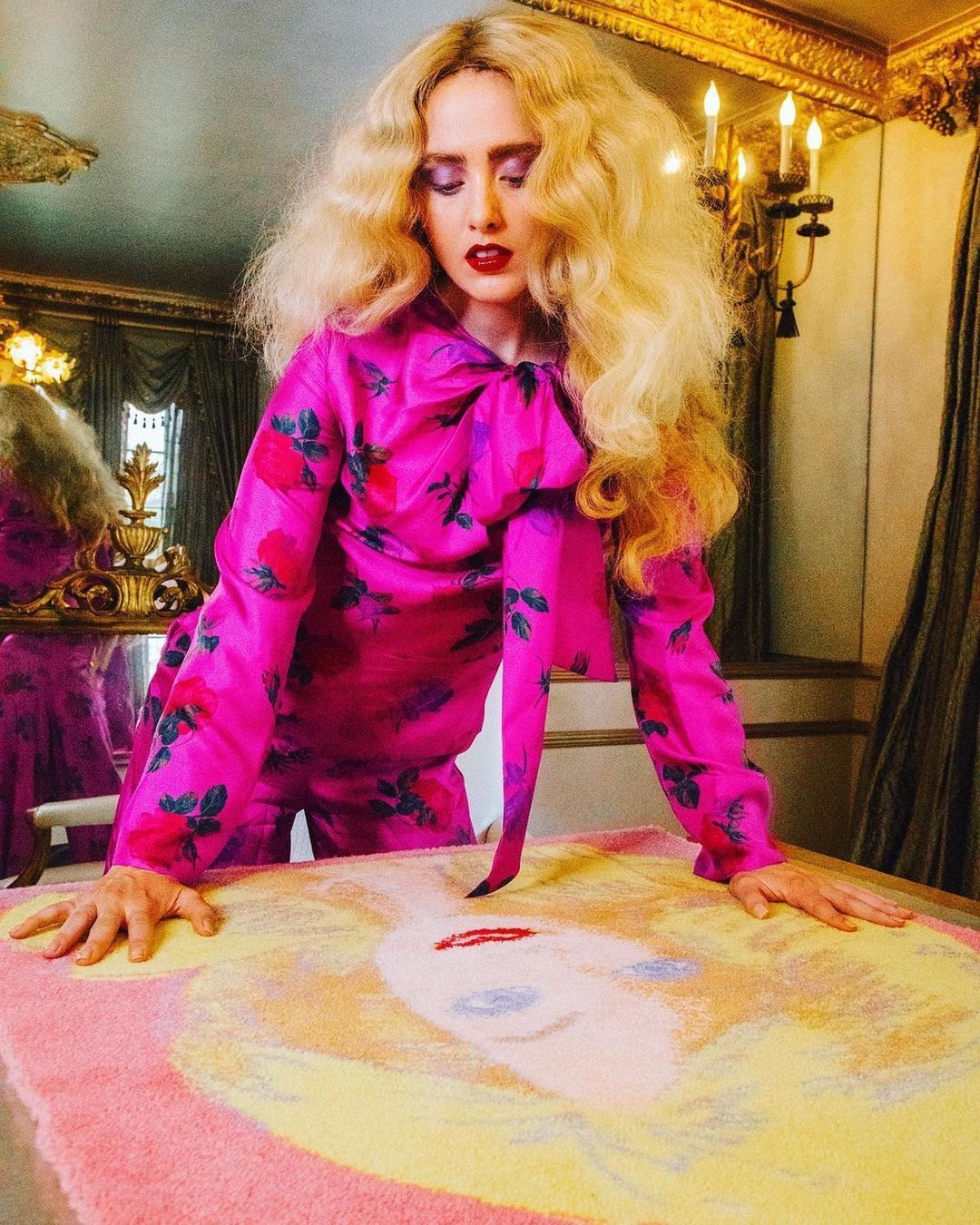 StarringKathrynNewton-001.jpg StarringKathrynNewton-001.jpg